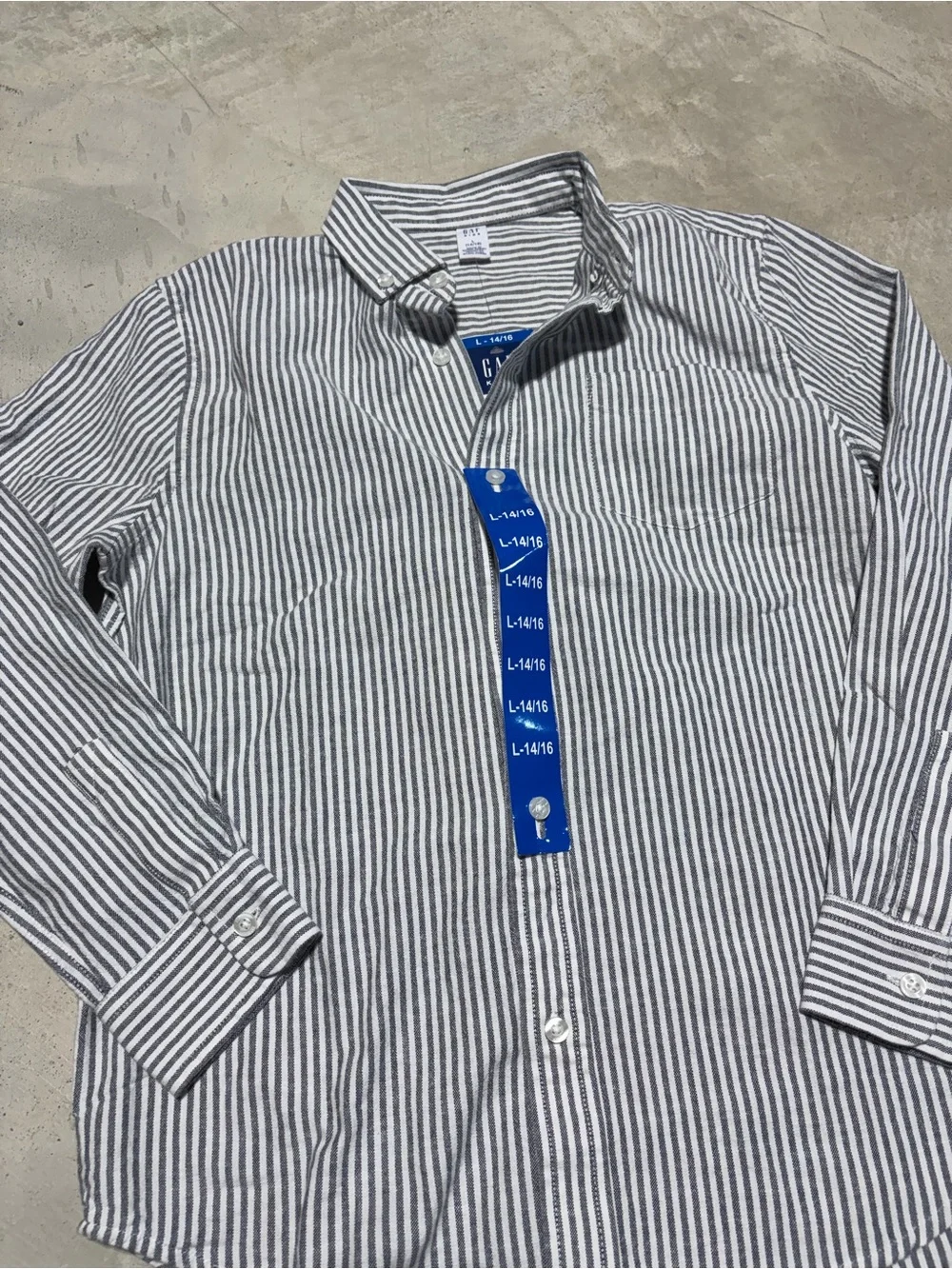 GAP kids NWT Blue and White Striped Button-Down OXFORD Shirt L 14/16